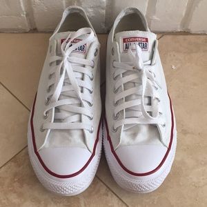 White Mens Converse/Chuck Taylors - Low Tops